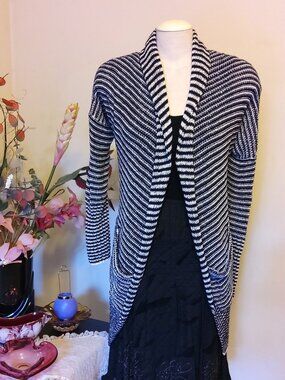 Linea Domani Premium Quality Cardigan Sweater Coat Knitwear Black White 10 M